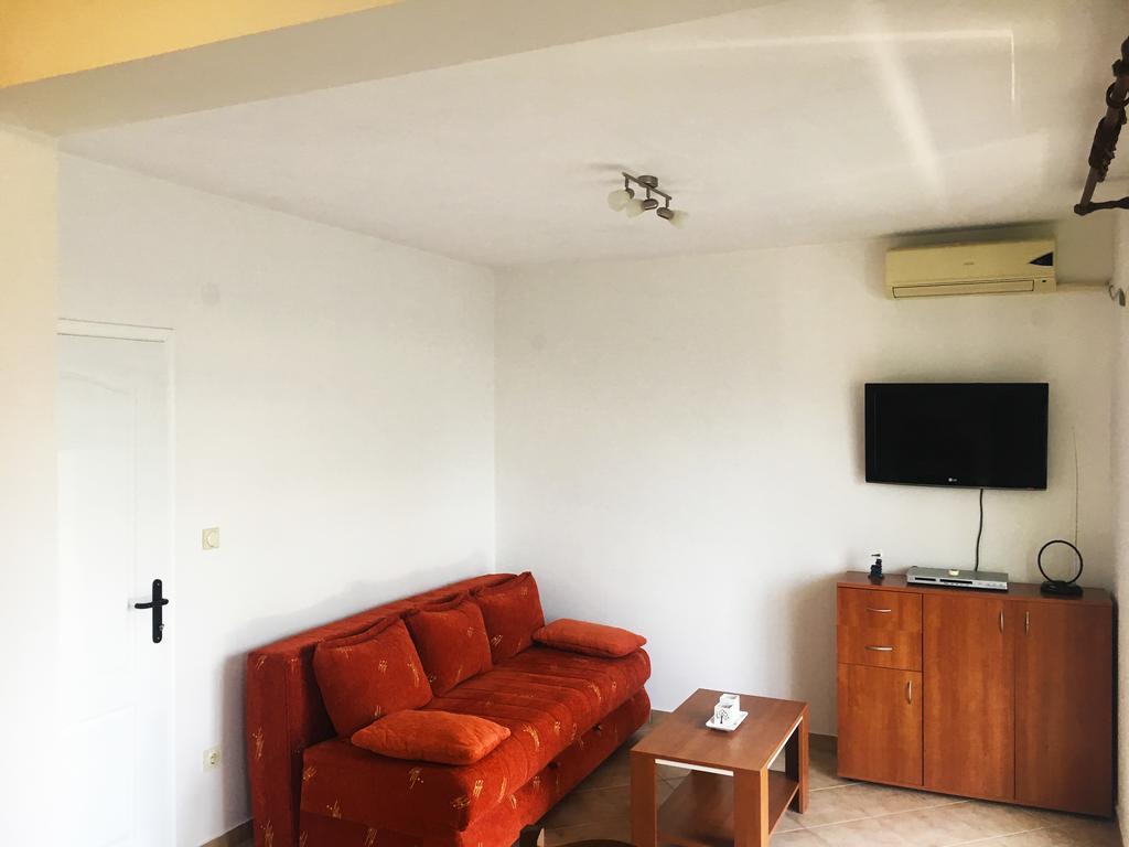 Milmaris Apartments Tivat Extérieur photo